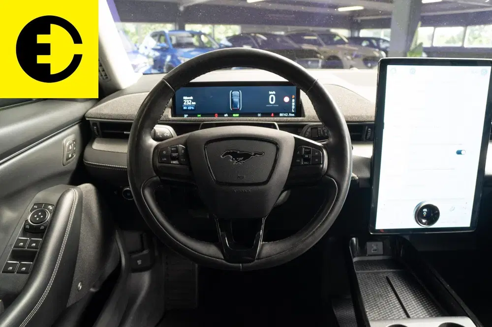 Ford Mustang Mach-E Extended RWD 98 kWh uit 2021, foto 4