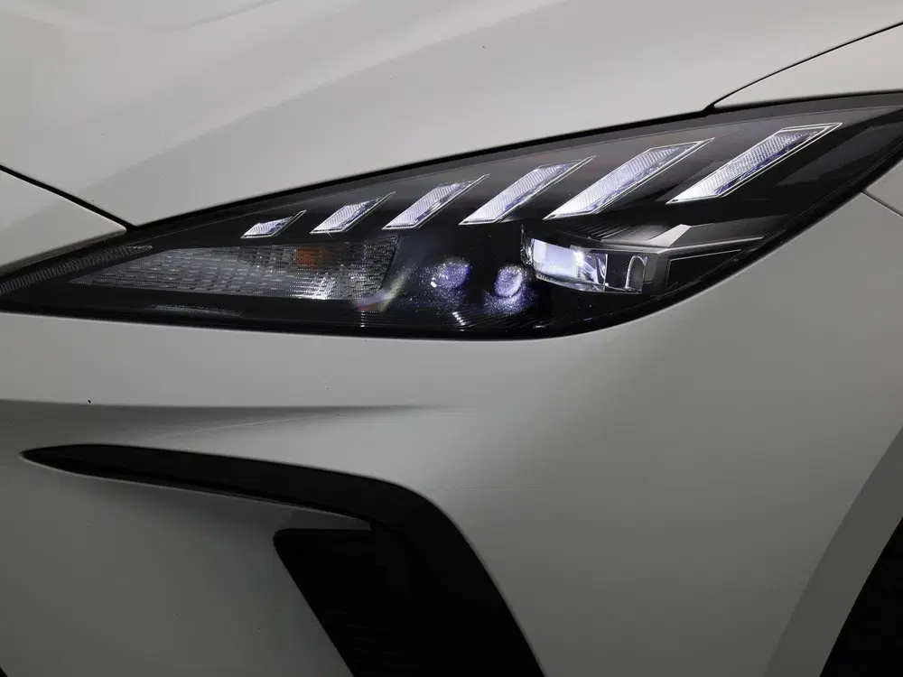 MG MG4 4 Electric Comfort 64 kWh uit 2023, foto 15