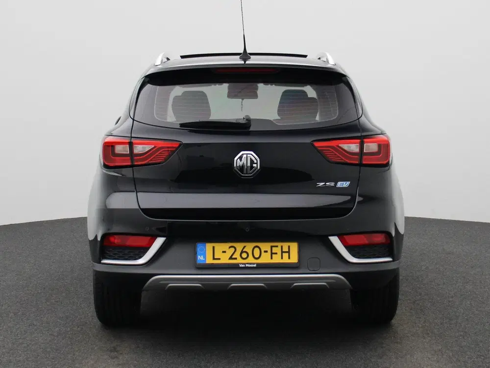 MG ZS EV Luxury 45 kWh uit 2021, foto 5