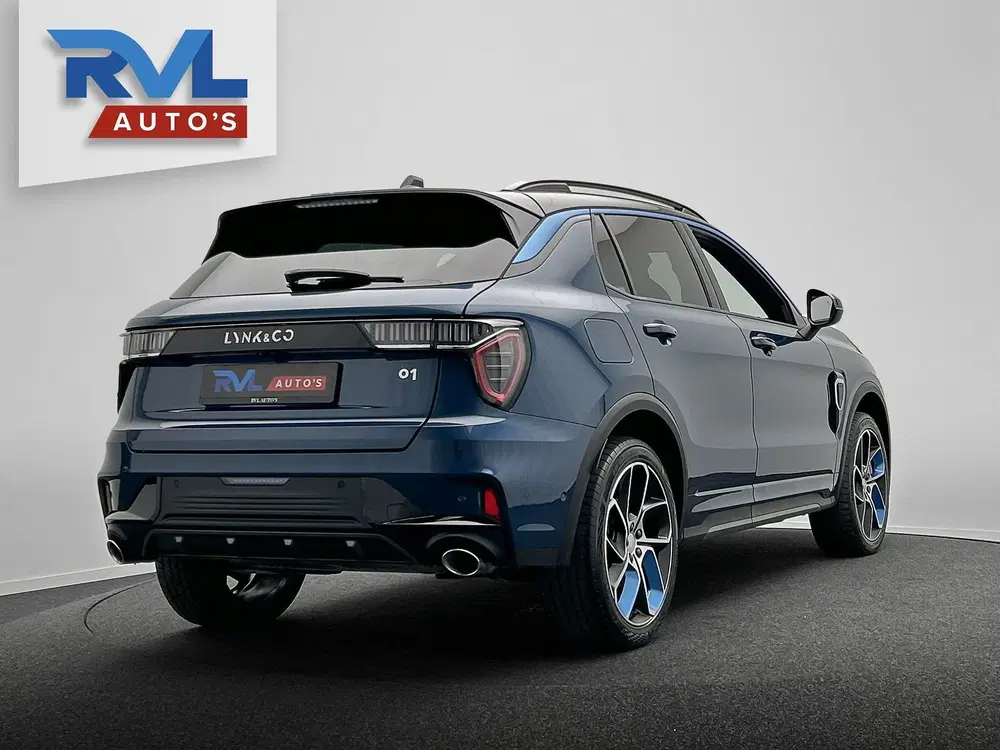 Lynk & Co 01 1.5 261PK Plug-in Hybrid *Zwarte Hemel* 36 uit 2023, foto 5