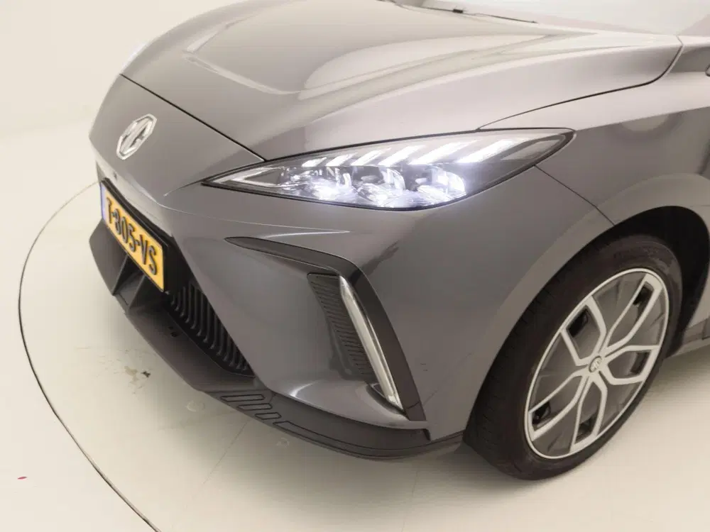MG MG4 Long Range Luxury 64 kWh uit 2023, foto 15