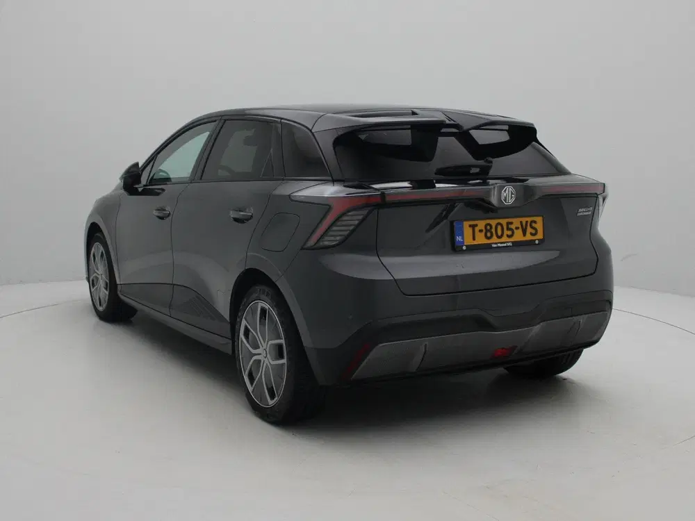 MG MG4 Long Range Luxury 64 kWh uit 2023, foto 2