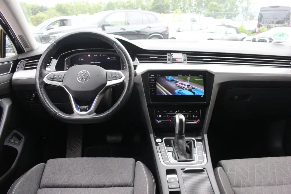 Volkswagen Passat 1.4 TSI GTE Business uit 2022, foto 3
