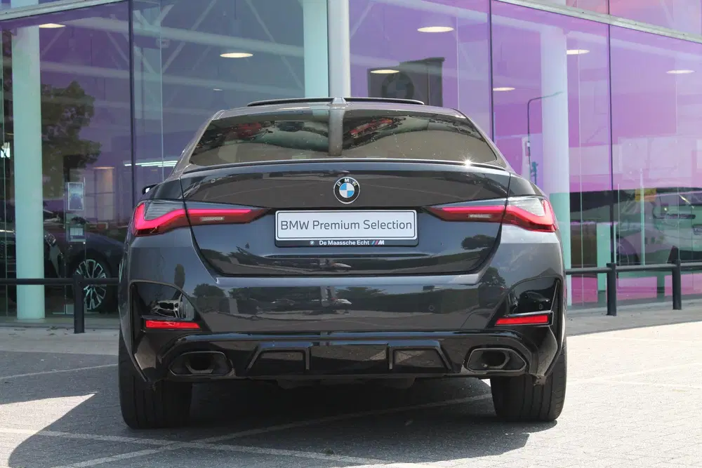 BMW 4-serie Coupé M440i xDrive High Executive Automaat uit 2022, foto 15