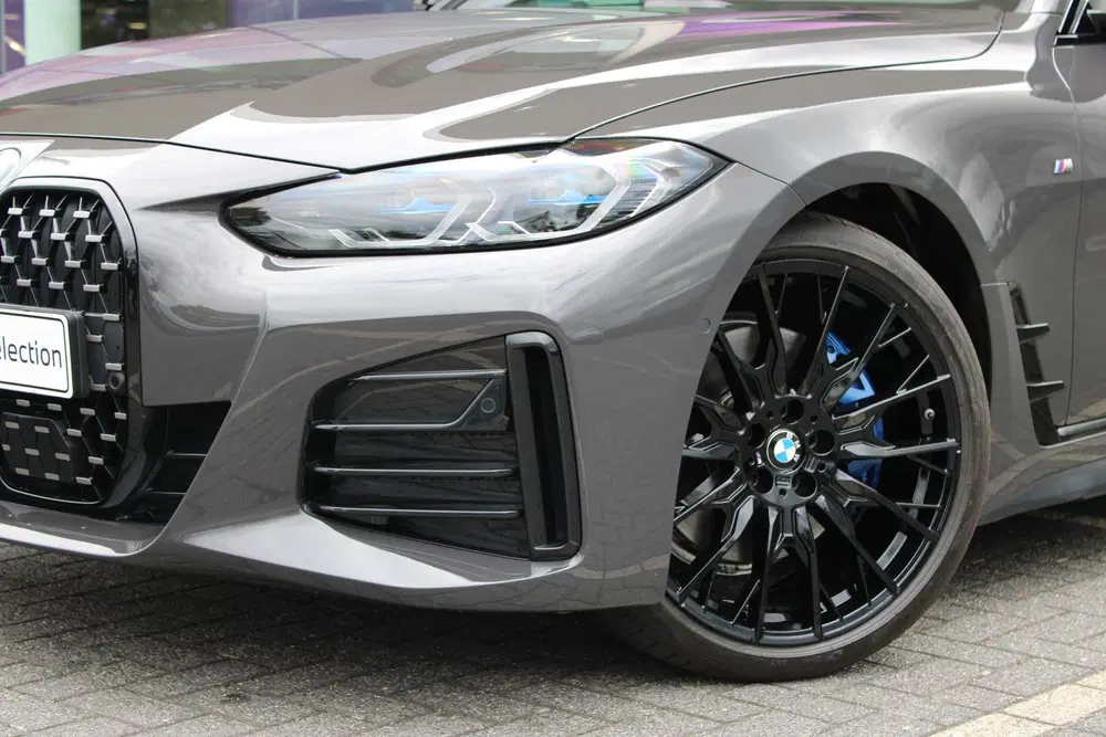 BMW 4-serie Coupé M440i xDrive High Executive Automaat uit 2022, foto 4