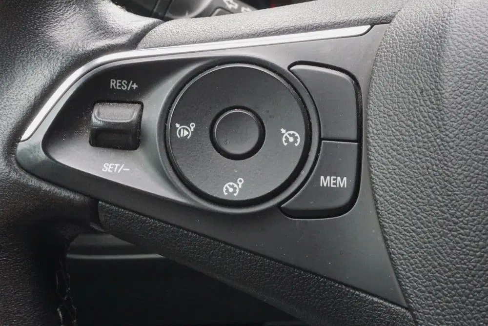 Opel Grandland 1.2 Turbo 120 jaar Edition Trekhaak uit 2019, foto 12