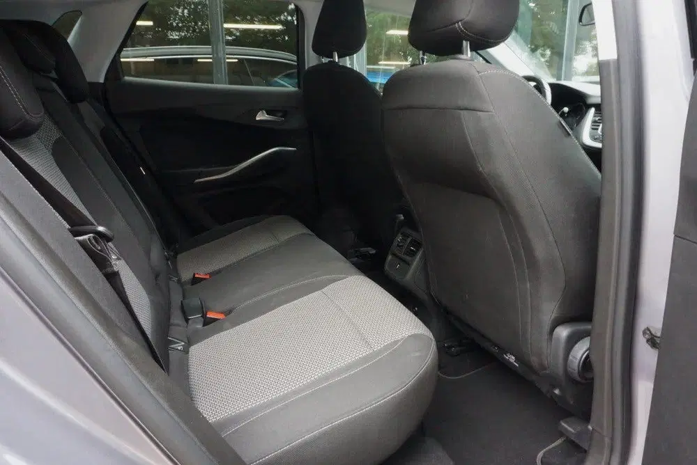 Opel Grandland 1.2 Turbo 120 jaar Edition Trekhaak uit 2019, foto 9
