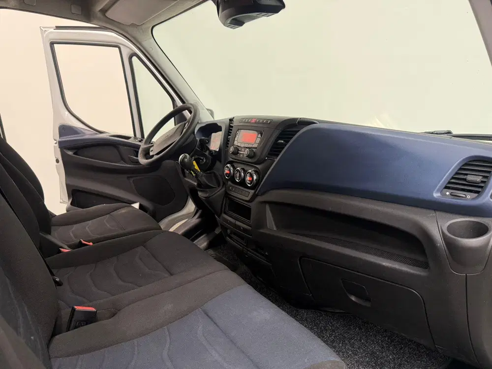 Iveco Daily 35S14 140pk L2H2 uit 2019, foto 15