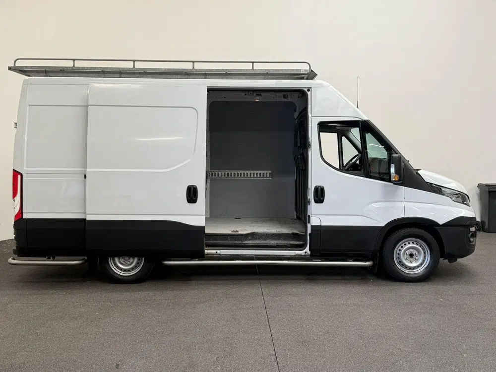 Iveco Daily 35S14 140pk L2H2 uit 2019, foto 6