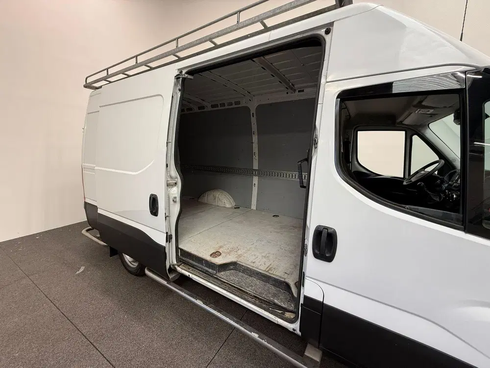 Iveco Daily 35S14 140pk L2H2 uit 2019, foto 7