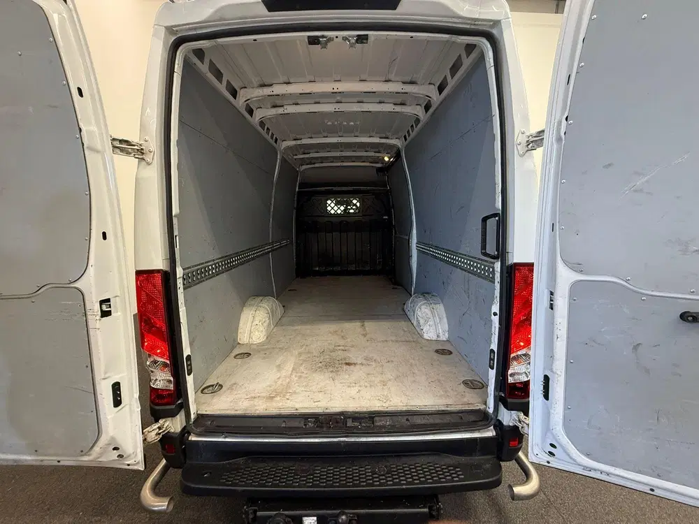Iveco Daily 35S14 140pk L2H2 uit 2019, foto 9