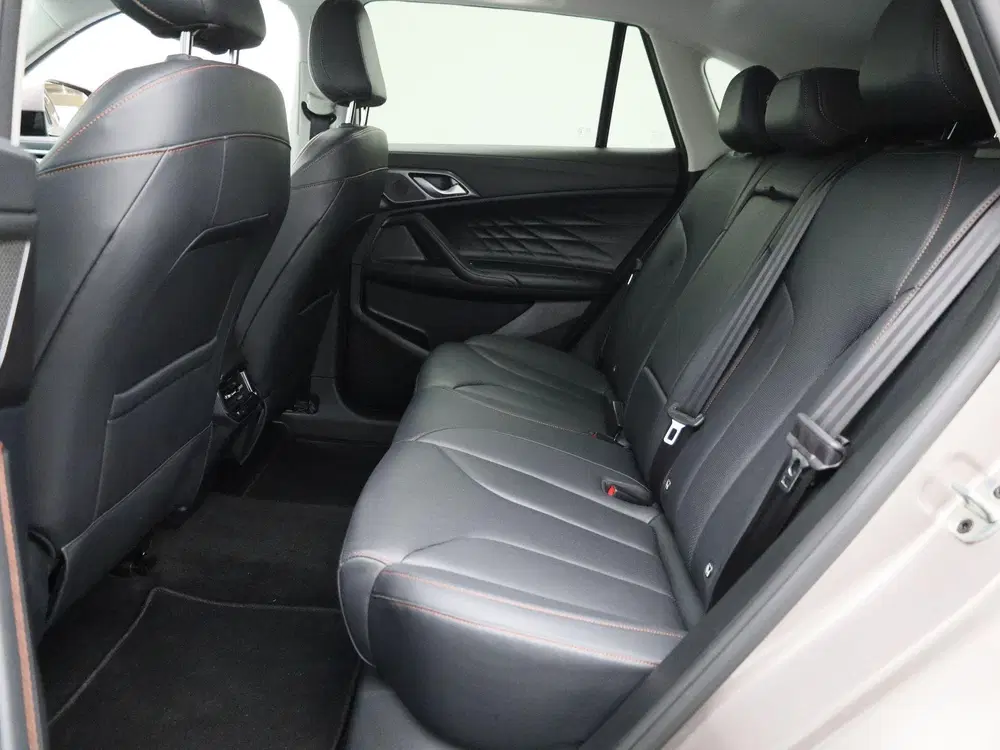 MG HS 1.5 PHEV Aut. Luxury uit 2025, foto 11