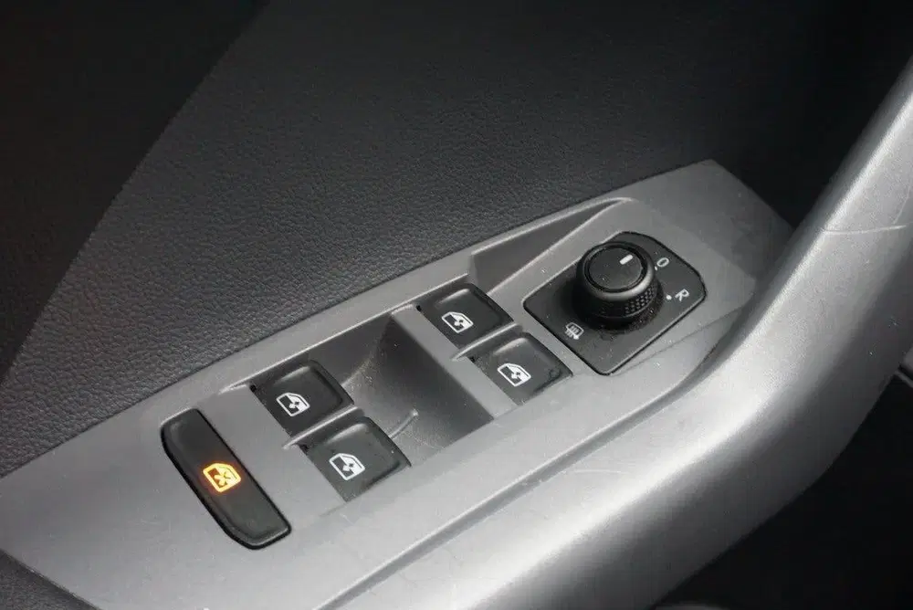 Volkswagen T-Cross 1.0 TSI R-Line Navi uit 2019, foto 12