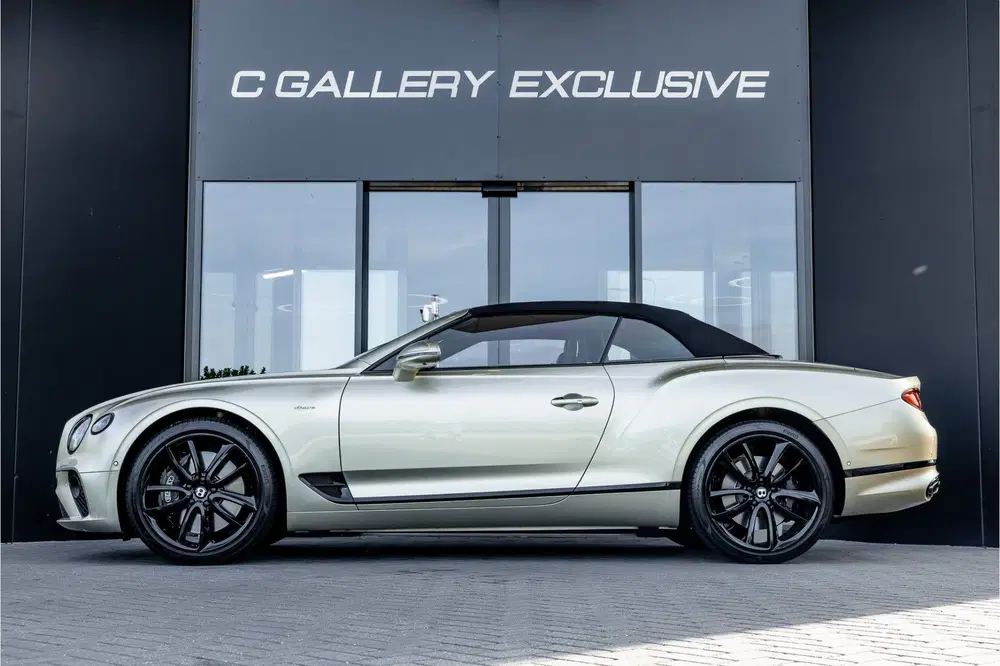 Bentley Continental GTC 4.0 V8 Azure uit 2023, foto 6