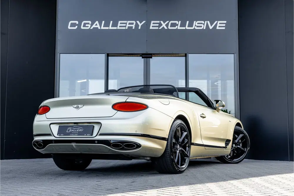 Bentley Continental GTC 4.0 V8 Azure uit 2023, foto 8