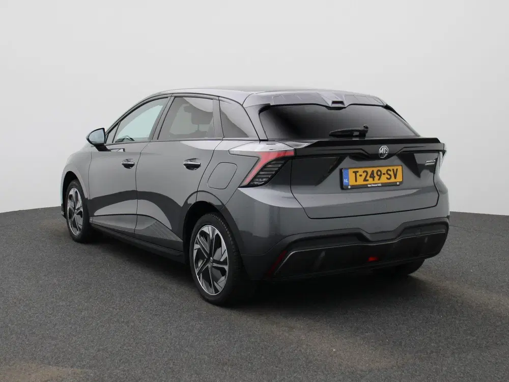 MG MG4 Long Range Comfort 64 kWh uit 2023, foto 2