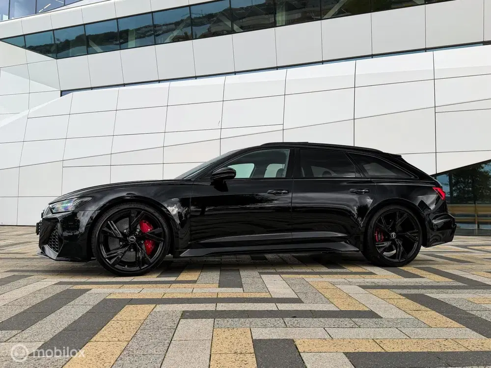 Audi A6 RS 6 TFSI quattro uit 2019, foto 10