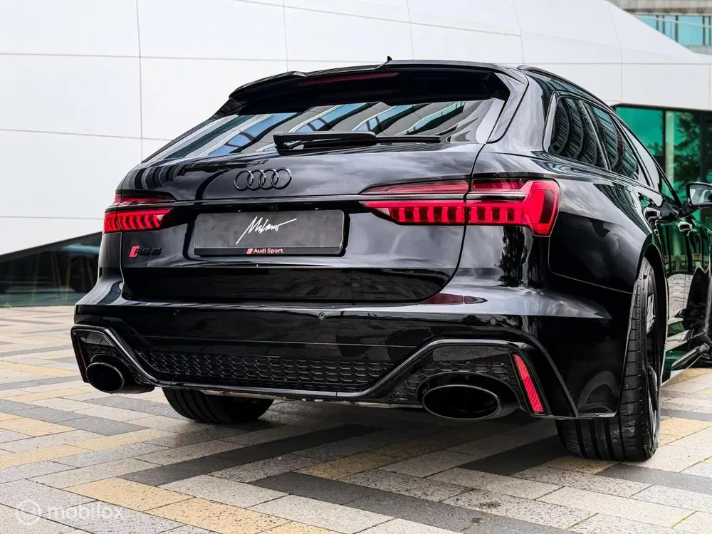 Audi A6 RS 6 TFSI quattro uit 2019, foto 11