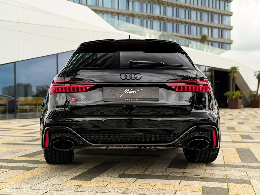 Audi A6 RS 6 TFSI quattro uit 2019, foto 12