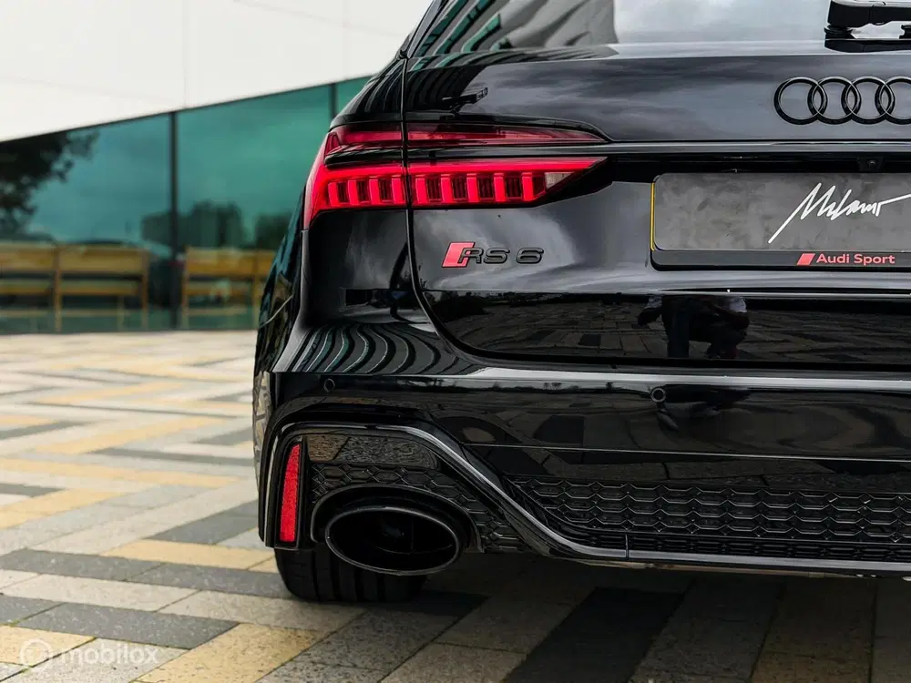 Audi A6 RS 6 TFSI quattro uit 2019, foto 13