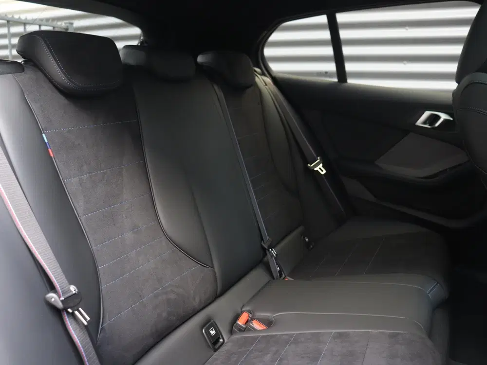 BMW 1-serie 5-deurs 120 uit 2026, foto 10