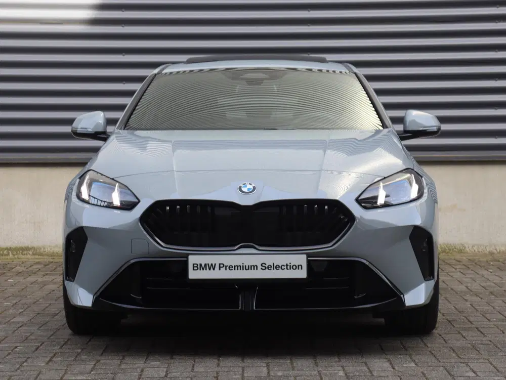 BMW 1-serie 5-deurs 120 uit 2026, foto 3