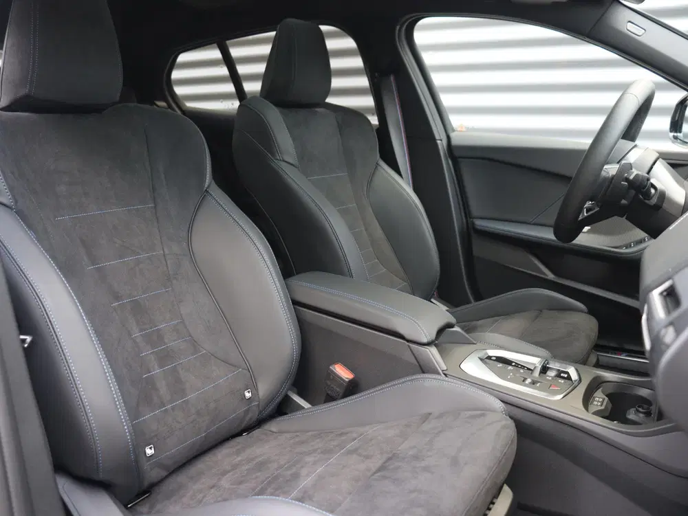 BMW 1-serie 5-deurs 120 uit 2026, foto 8