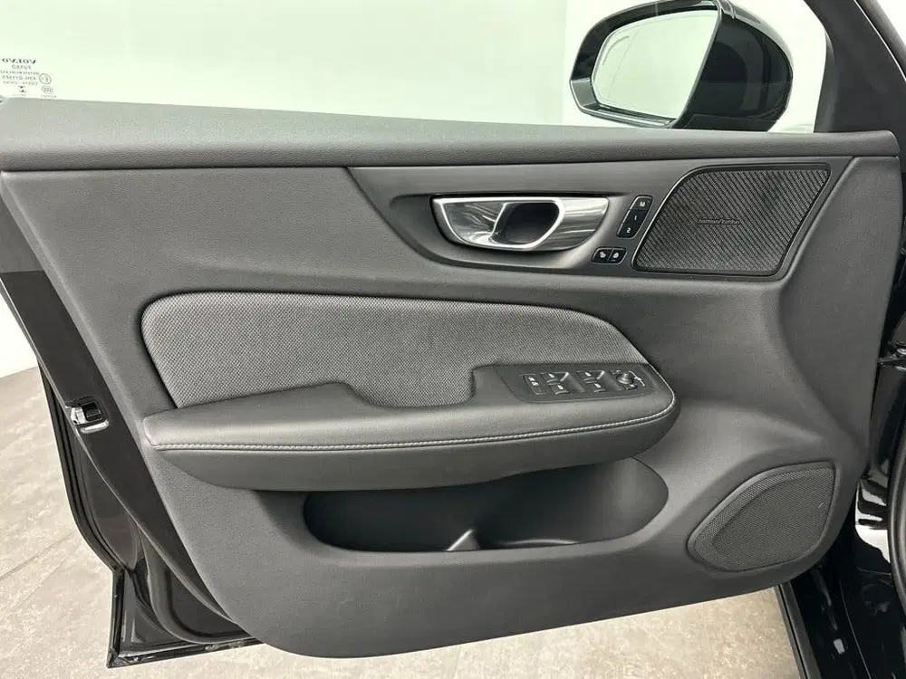 Volvo V60 T8 455PK Recharge Plus Dark uit 2026, foto 13