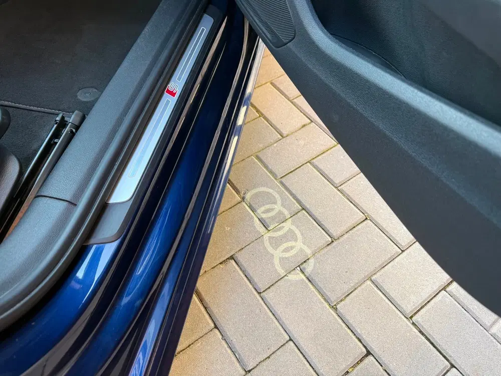 Audi A4 35 TFSI S edition uit 2020, foto 13