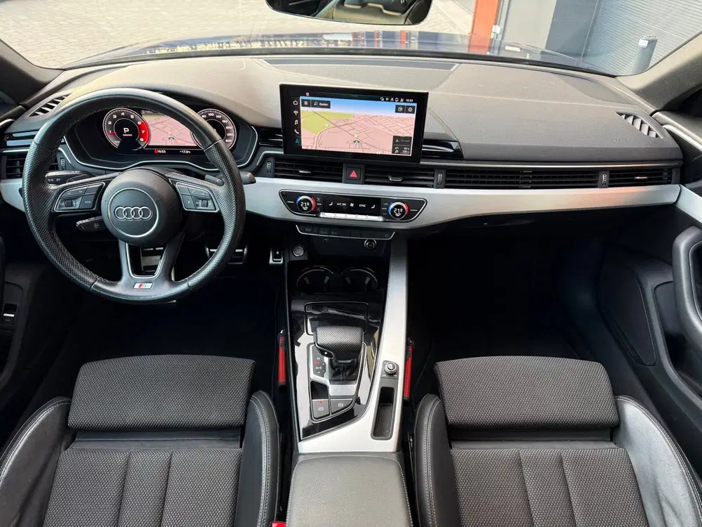 Audi A4 35 TFSI S edition uit 2020, foto 3