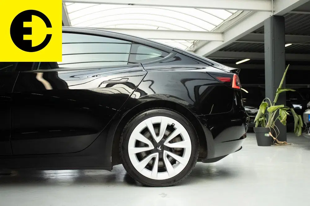 Tesla Model 3 Long Range AWD 75 kWh uit 2021, foto 14