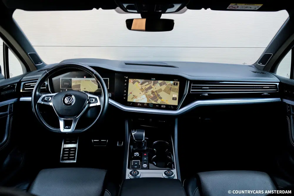 Volkswagen Touareg 4.0 V8 TDI R-Line 4Motion uit 2019, foto 15