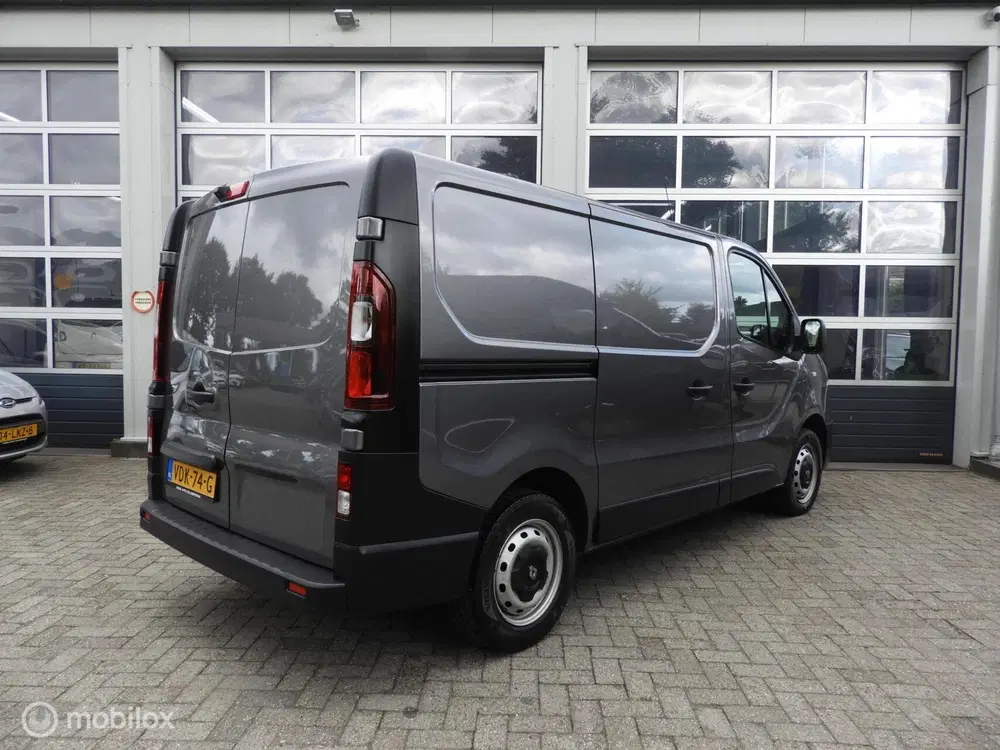 Renault Trafic 2.0 dCi 120 T29 L1H1 Comfort uit 2019, foto 8