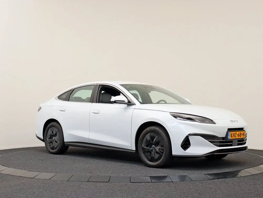 BYD Seal 1.5 DM-i Boost uit 2025, foto 12