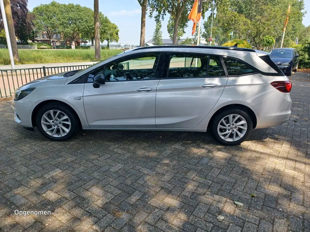Opel Astra 1.2 Business Elegance NAP uit 2021, foto 2