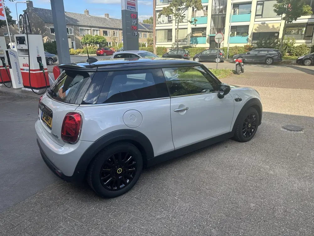 Mini Cooper SE Cooper SE Business Edition 33 kWh (bj 2021 uit 2021, foto 5