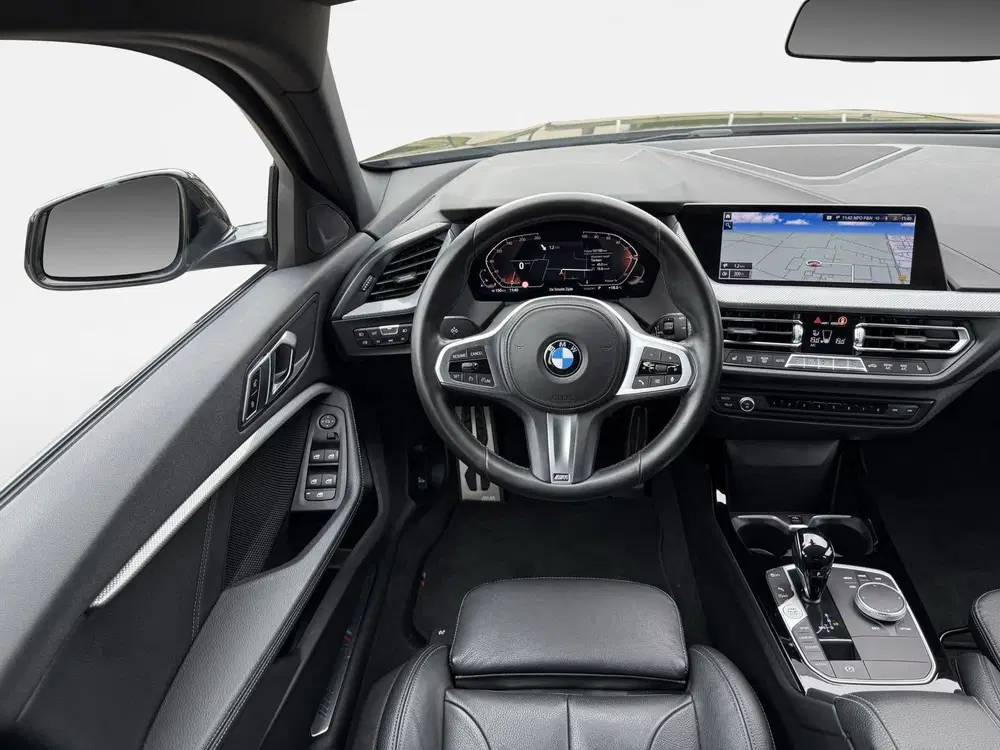 BMW 1-serie 118i M-Sport Automaat uit 2021, foto 10