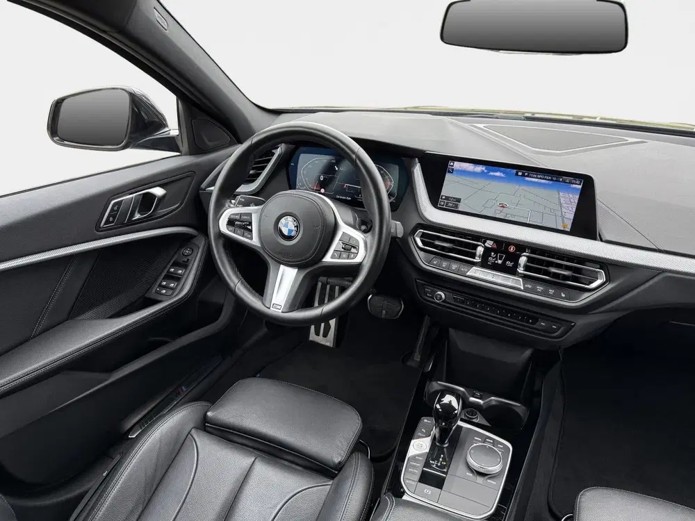 BMW 1-serie 118i M-Sport Automaat uit 2021, foto 13