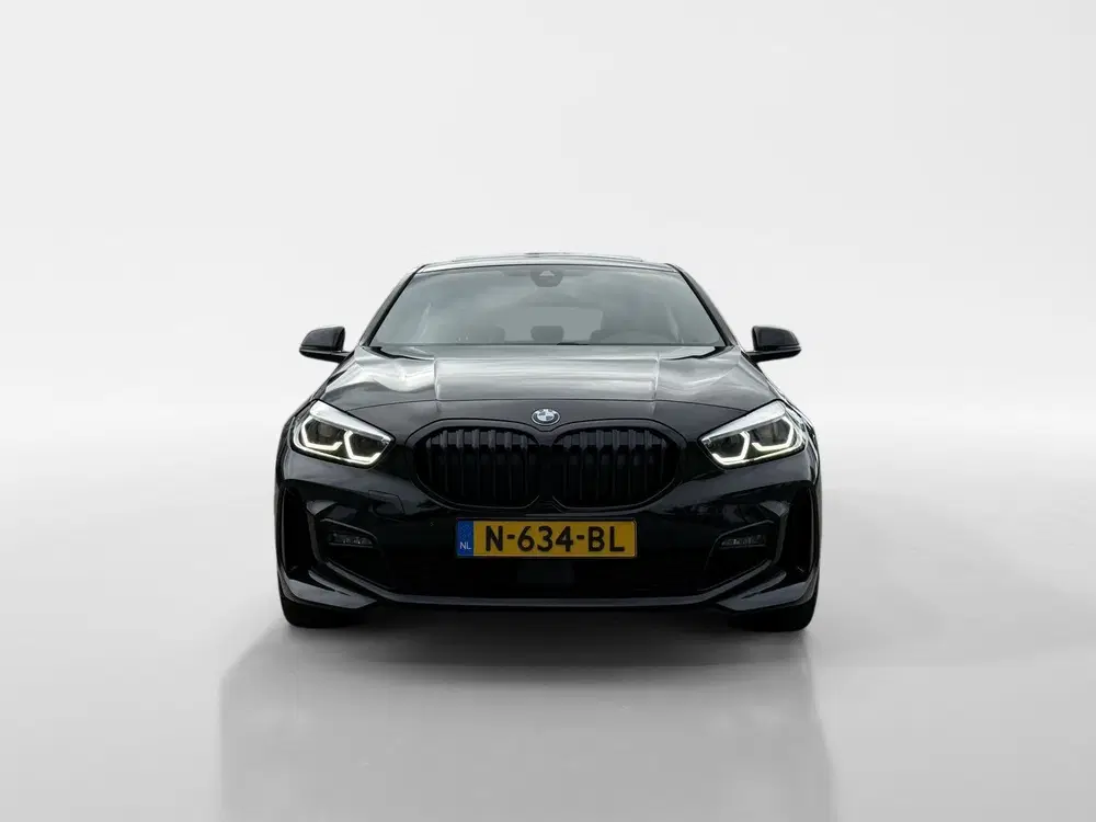 BMW 1-serie 118i M-Sport Automaat uit 2021, foto 6