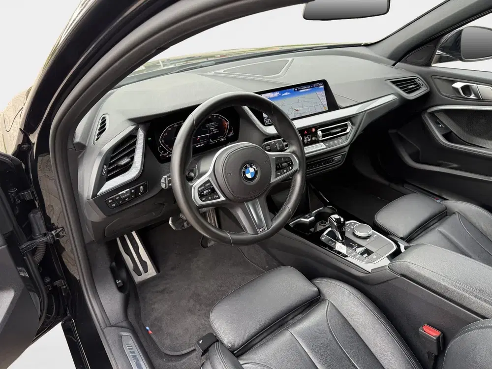 BMW 1-serie 118i M-Sport Automaat uit 2021, foto 9