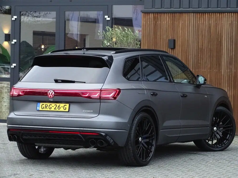 Volkswagen Touareg 3.0 TSi R eHybr 462PK 4M uit 2024, foto 8