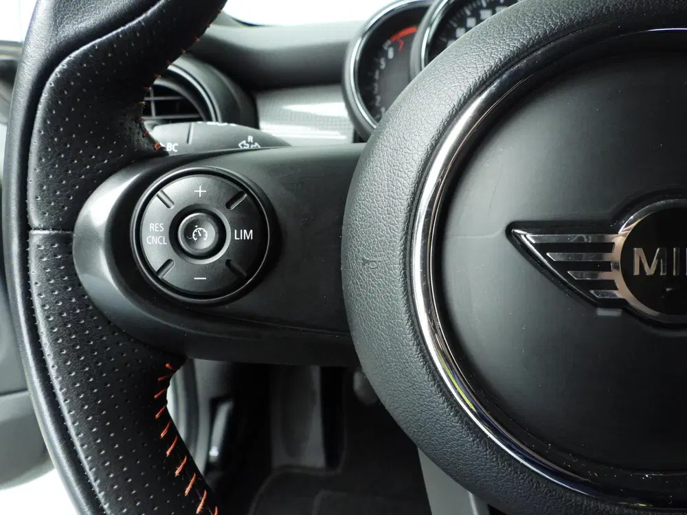 Mini Cooper Cooper uit 2019, foto 13