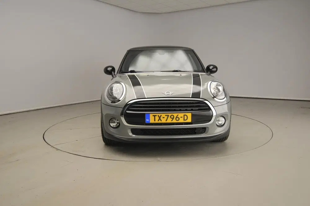 Mini Cooper Cooper uit 2019, foto 5
