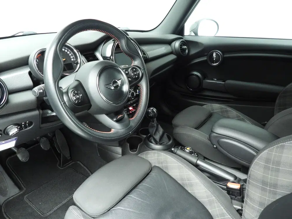 Mini Cooper Cooper uit 2019, foto 6