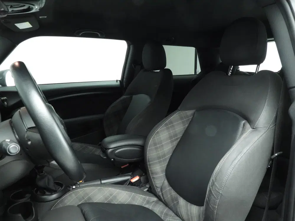 Mini Cooper Cooper uit 2019, foto 7