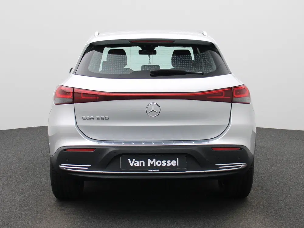 Mercedes-Benz EQA 250 Luxury Line 67 kWh uit 2023, foto 5