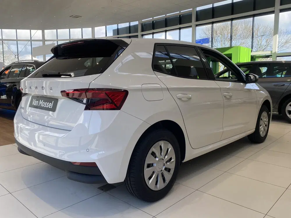 Skoda Fabia 1.0 TSI Selection uit 2024, foto 2