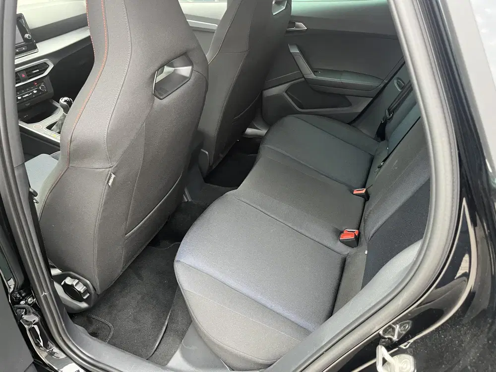 SEAT Arona 1.0 EcoTSI FR Business Connect 95 PK uit 2025, foto 8