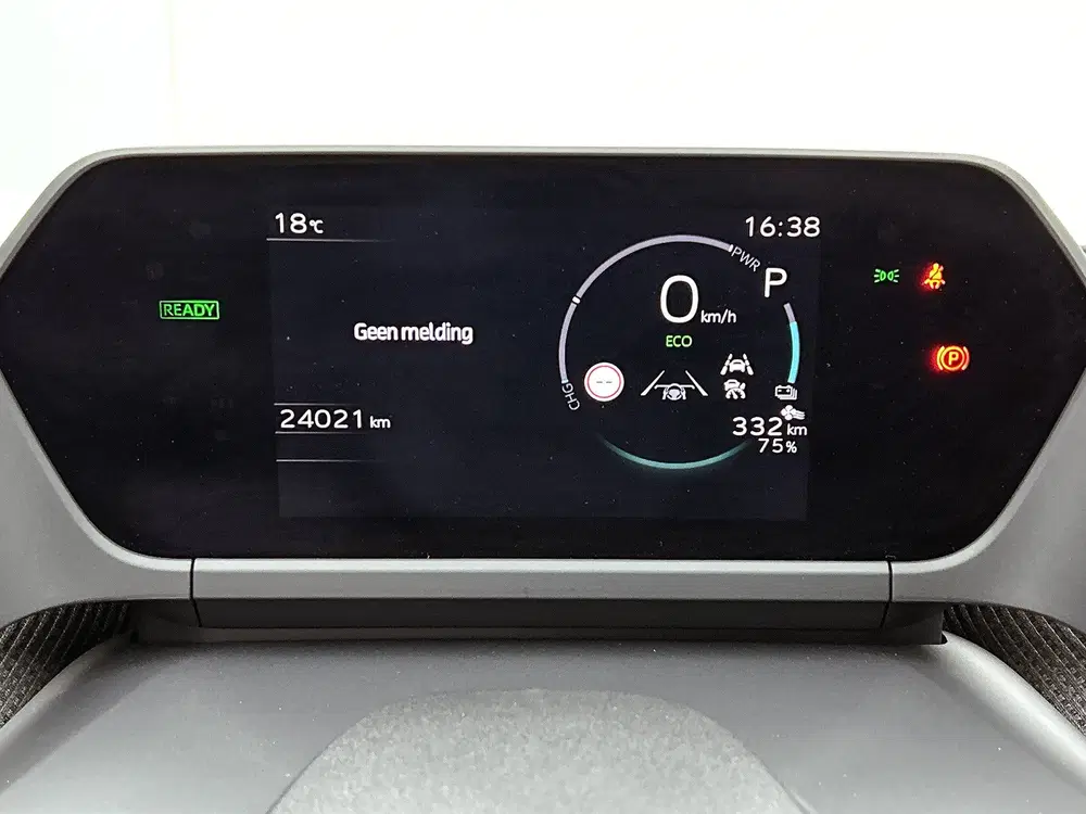 Toyota bZ4X Dynamic 71 kWh uit 2025, foto 6