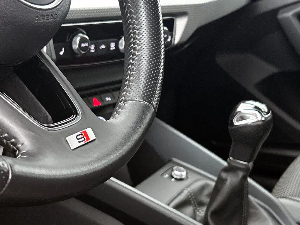 Audi A1 30 TFSI S Line edition one uit 2019, foto 13